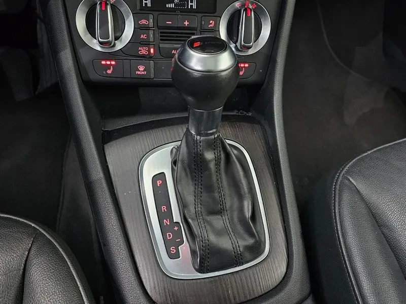 Audi Q3 2.0 TDI Quattro, снимка 9 - Автомобили и джипове - 55128644