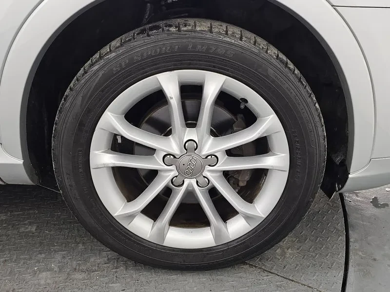 Audi Q3 2.0 TDI Quattro, снимка 5 - Автомобили и джипове - 55128644