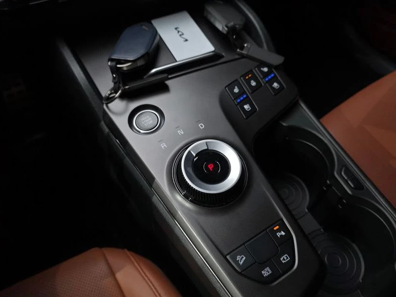 Kia Sportage 2.0 4 Automatic, снимка 9 - Автомобили и джипове - 55847082