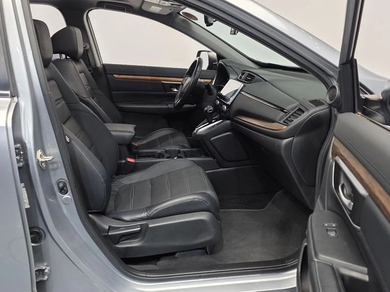 Honda Cr-v 1.5 Automatic, снимка 11 - Автомобили и джипове - 55923233
