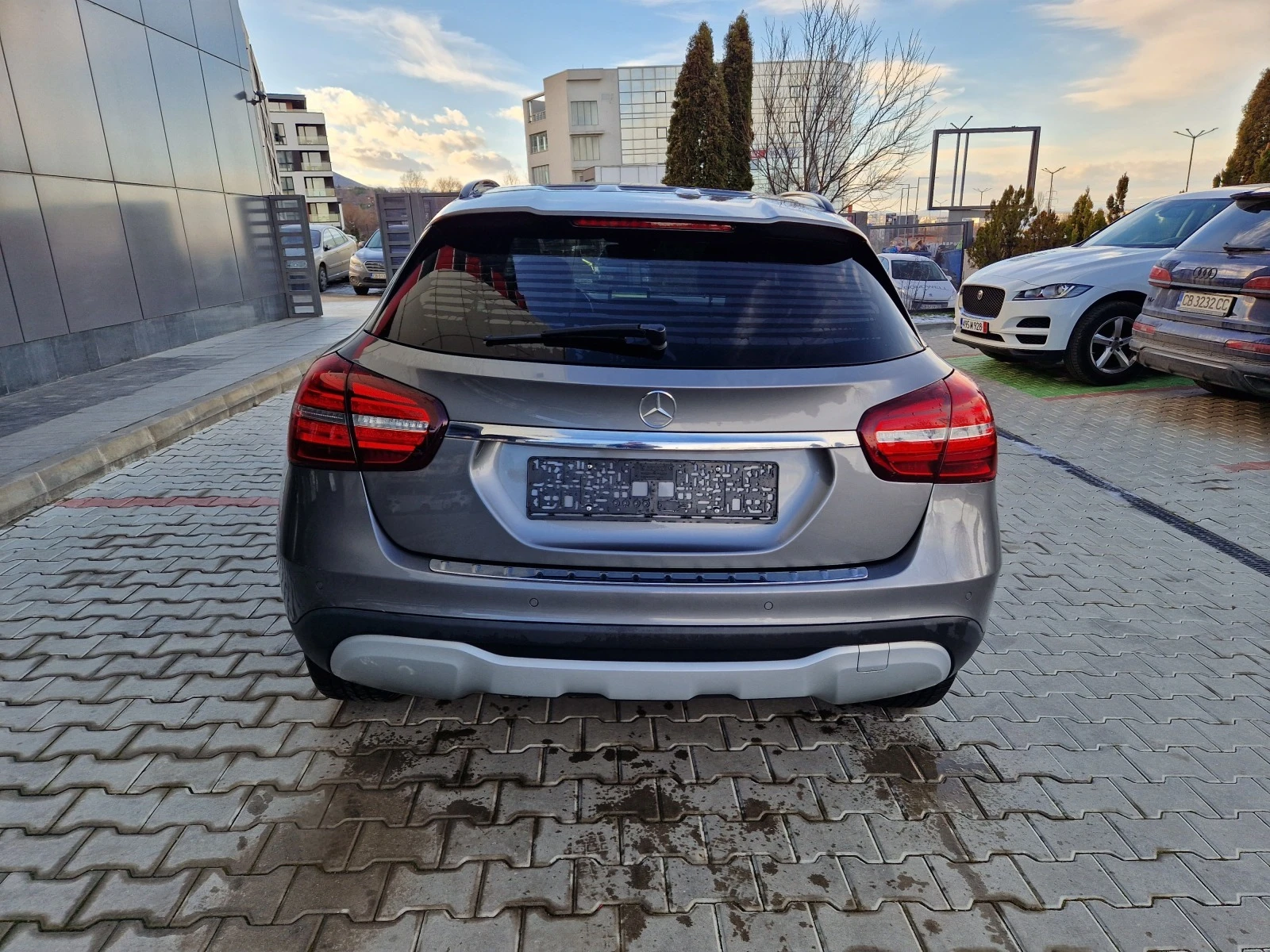 Mercedes-Benz GLA 200 d Premium Plus - изображение 7