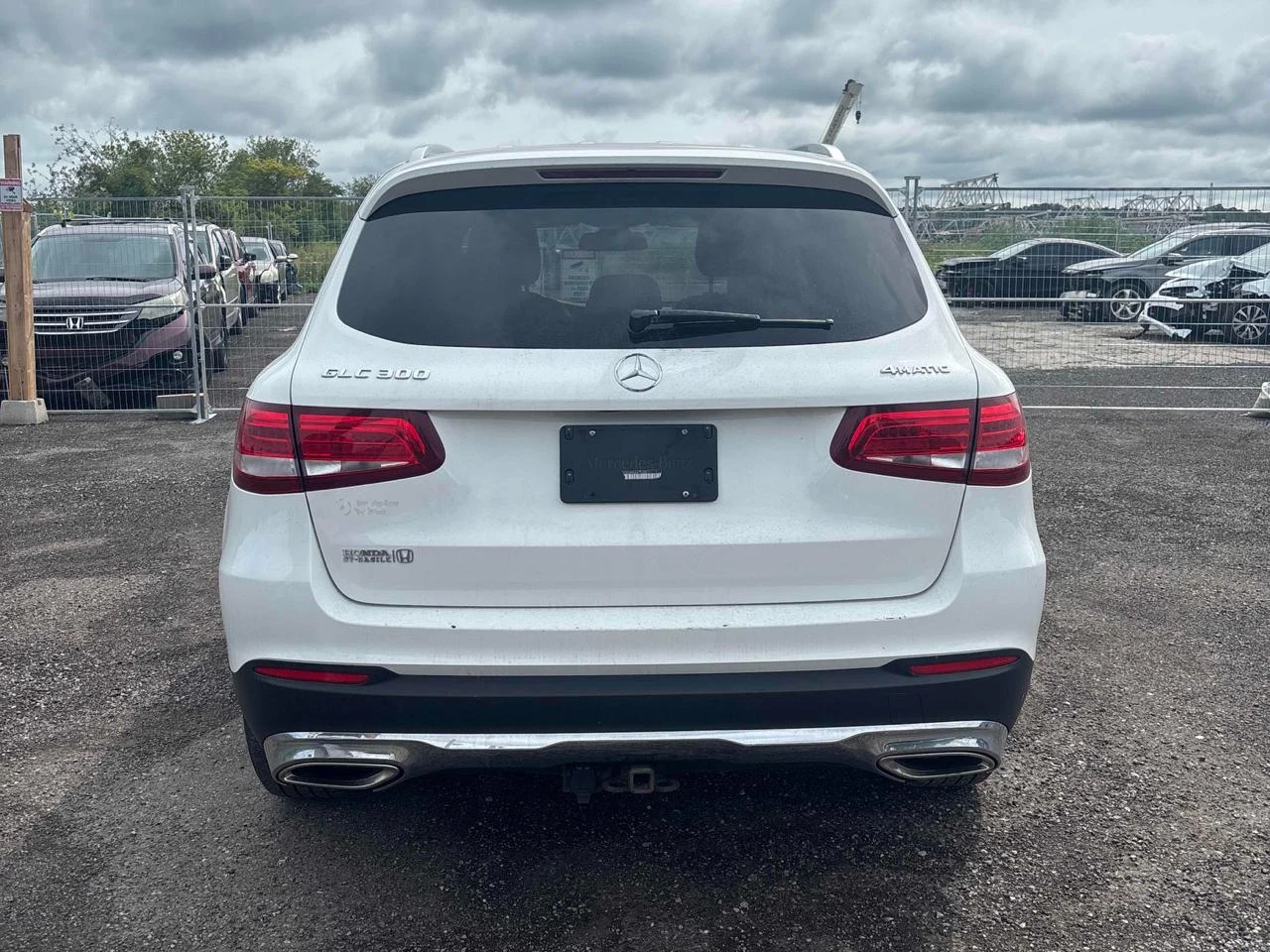 Mercedes-Benz GLC 300 AWD* Авто финансиране* Карфакс - изображение 4