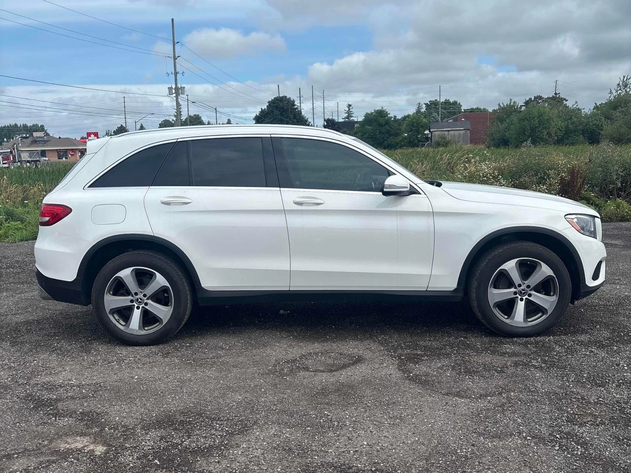 Mercedes-Benz GLC 300 AWD* Авто финансиране* Карфакс - изображение 3