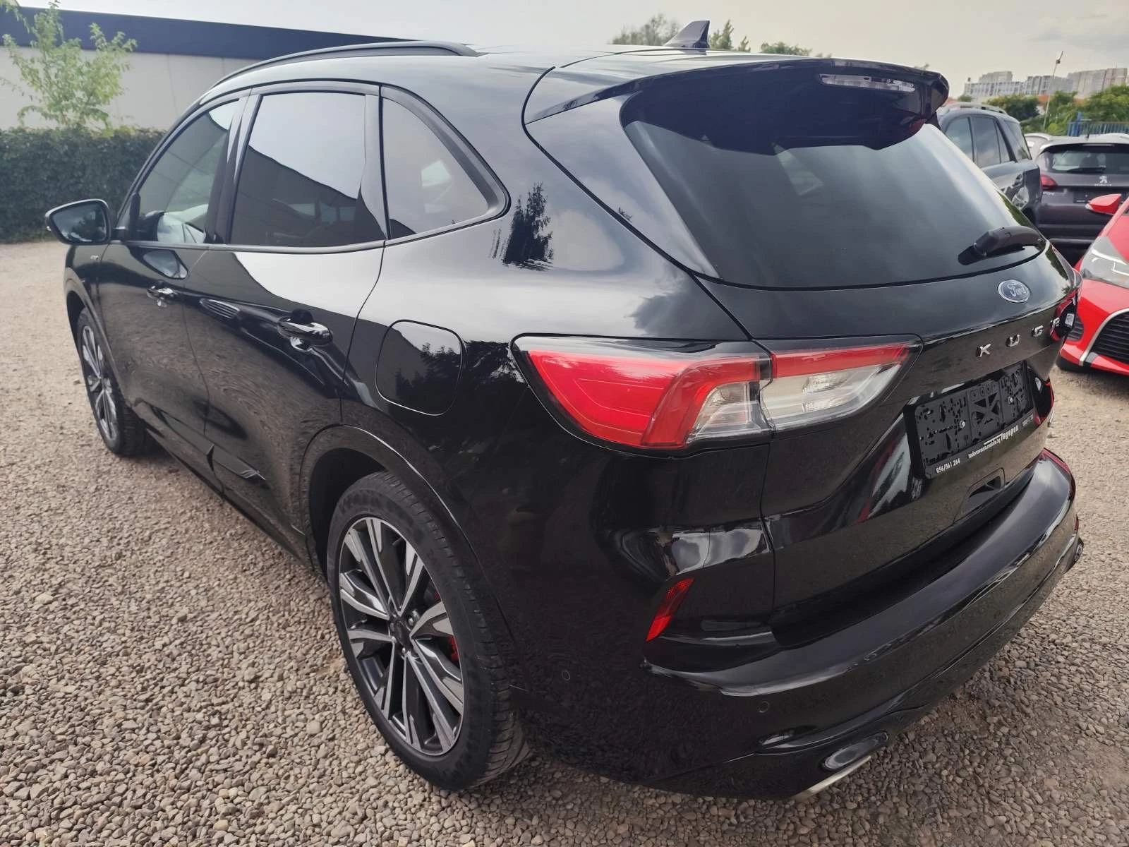 Ford Kuga FHEV ST-LineX 4W 152 к.с - изображение 4