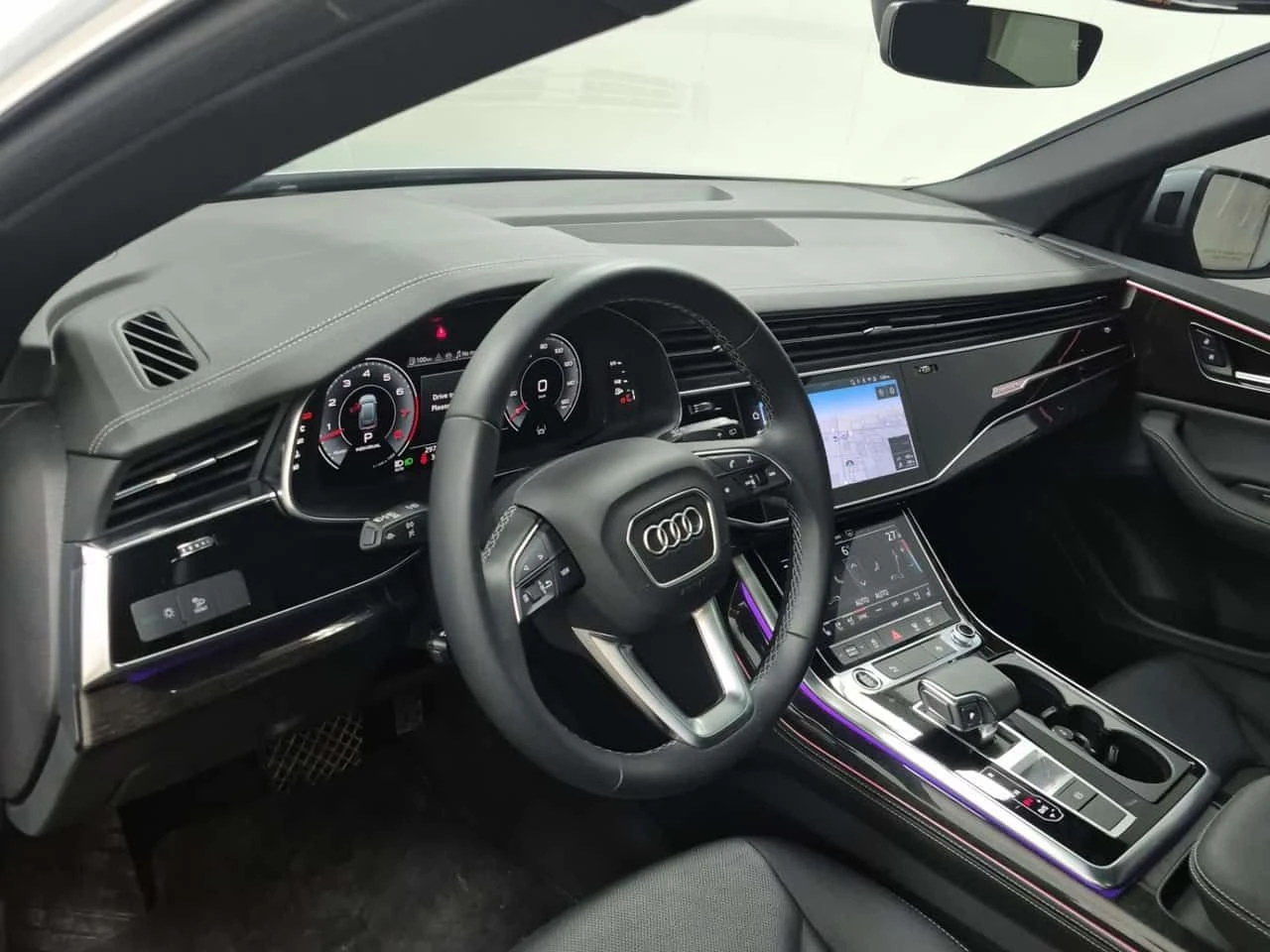 Audi Q8 PROGRESSIV| AMBIENT| PANORAMA| ОБДУХВАНЕ| CARFAX , снимка 10 - Автомобили и джипове - 53894873