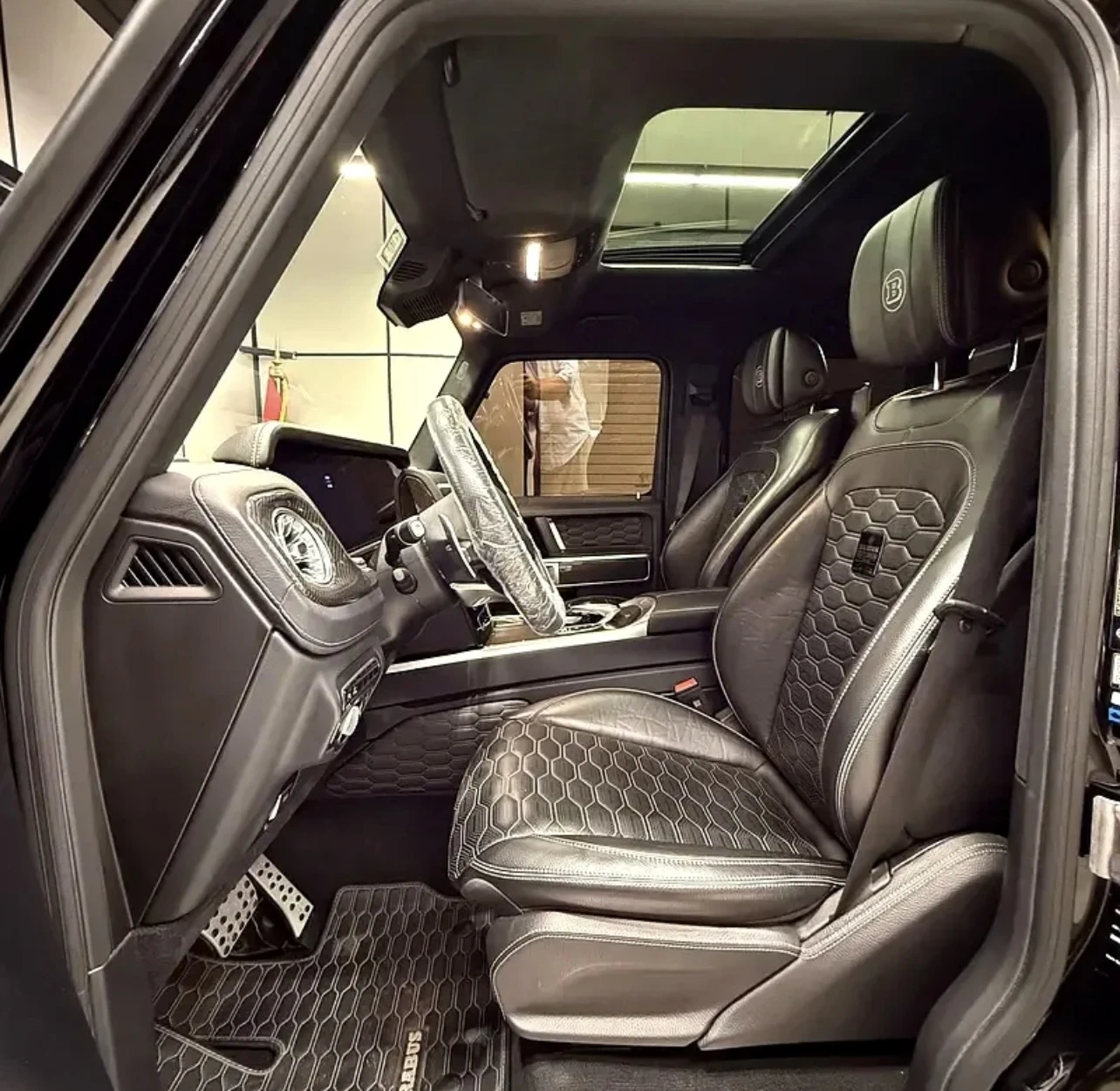 Mercedes-Benz G 63 AMG BRABUS G800 WIDESTAR, снимка 12 - Автомобили и джипове - 54359979