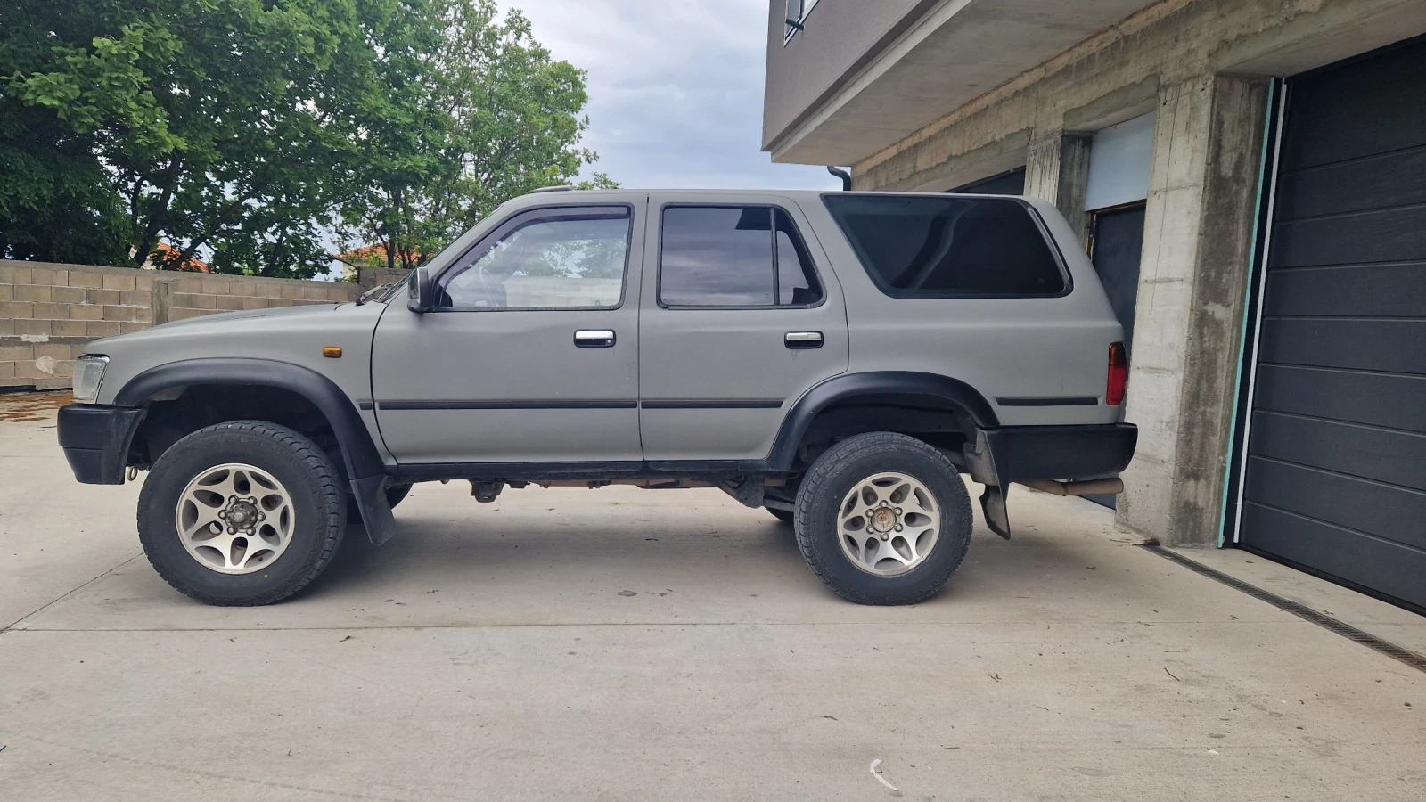 Toyota 4runner, снимка 4 - Автомобили и джипове - 54486097