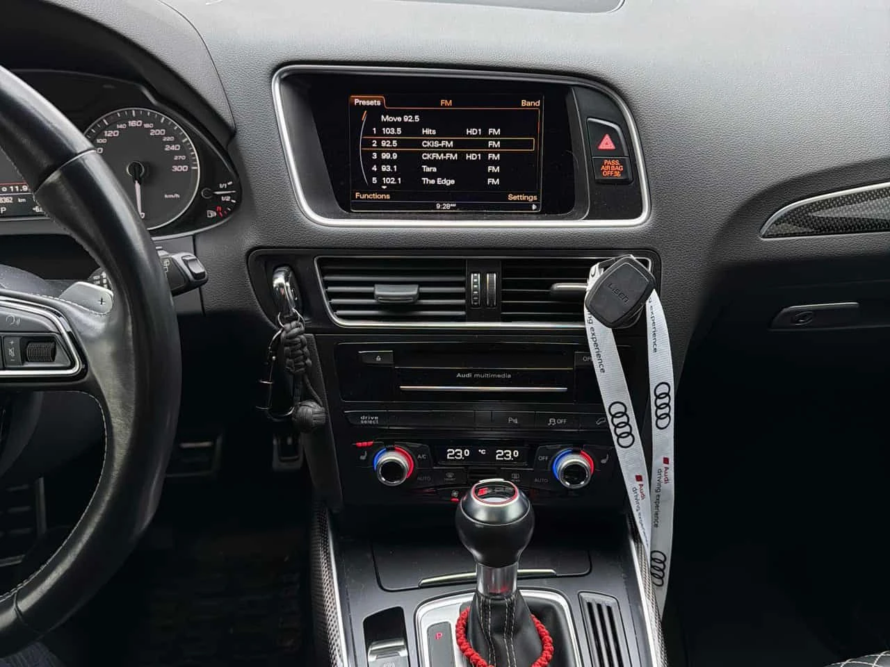 Audi SQ5 | ПОДГРЕВ | CARFAX | ПАНОРАМА | АВТОКРЕДИТ | , снимка 9 - Автомобили и джипове - 54641762