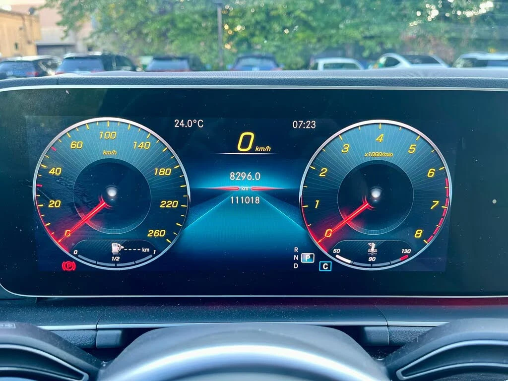 Mercedes-Benz GLE 350 AMG* LINE* BURMESTER* ХЕДЪП* ДИСТРОНИК* 360КАМЕРА, снимка 13 - Автомобили и джипове - 55838025