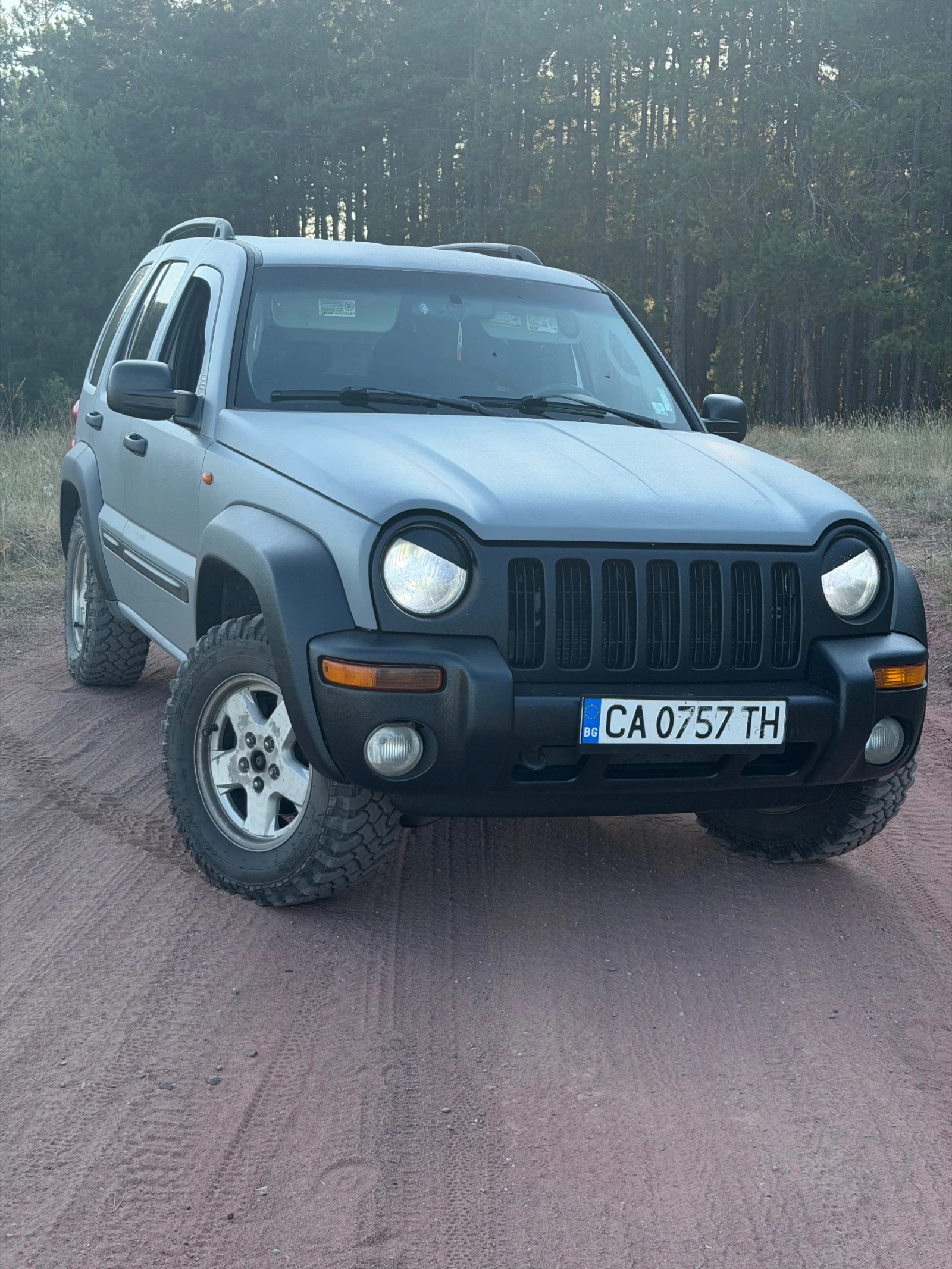 Jeep Cherokee, снимка 3 - Автомобили и джипове - 55905021