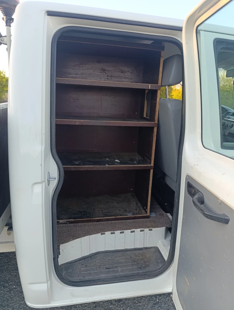 VW T5, снимка 10 - Бусове и автобуси - 52366648