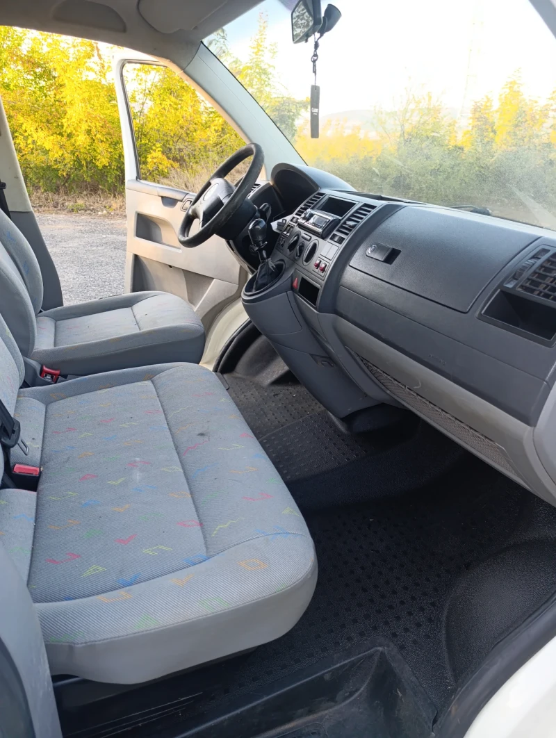 VW T5, снимка 11 - Бусове и автобуси - 52366648