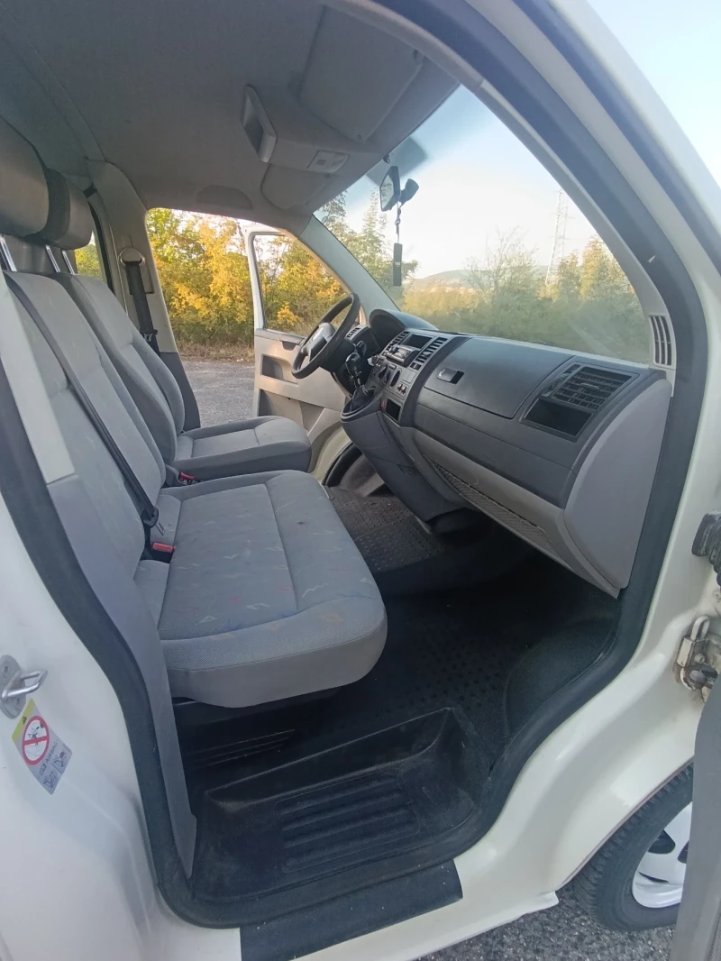 VW T5, снимка 17 - Бусове и автобуси - 52366648