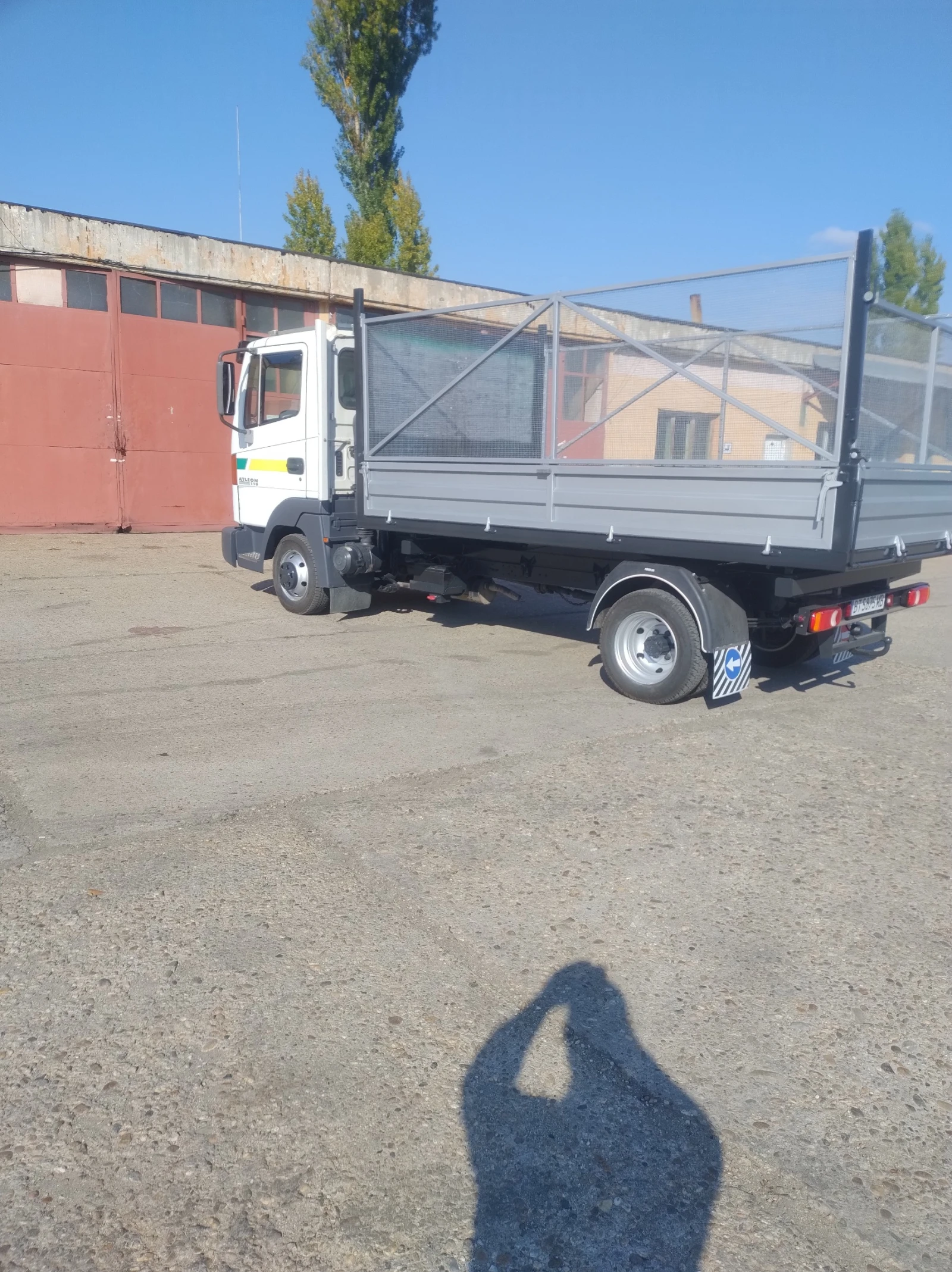 Nissan Atleon 110.35 - изображение 4