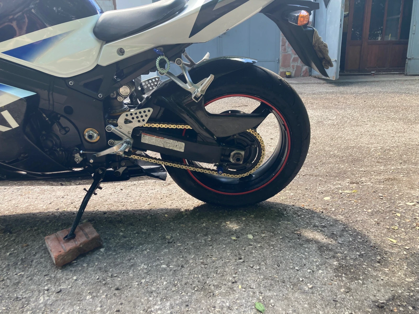 Suzuki Gsxr Gsxr1000k3 - изображение 4