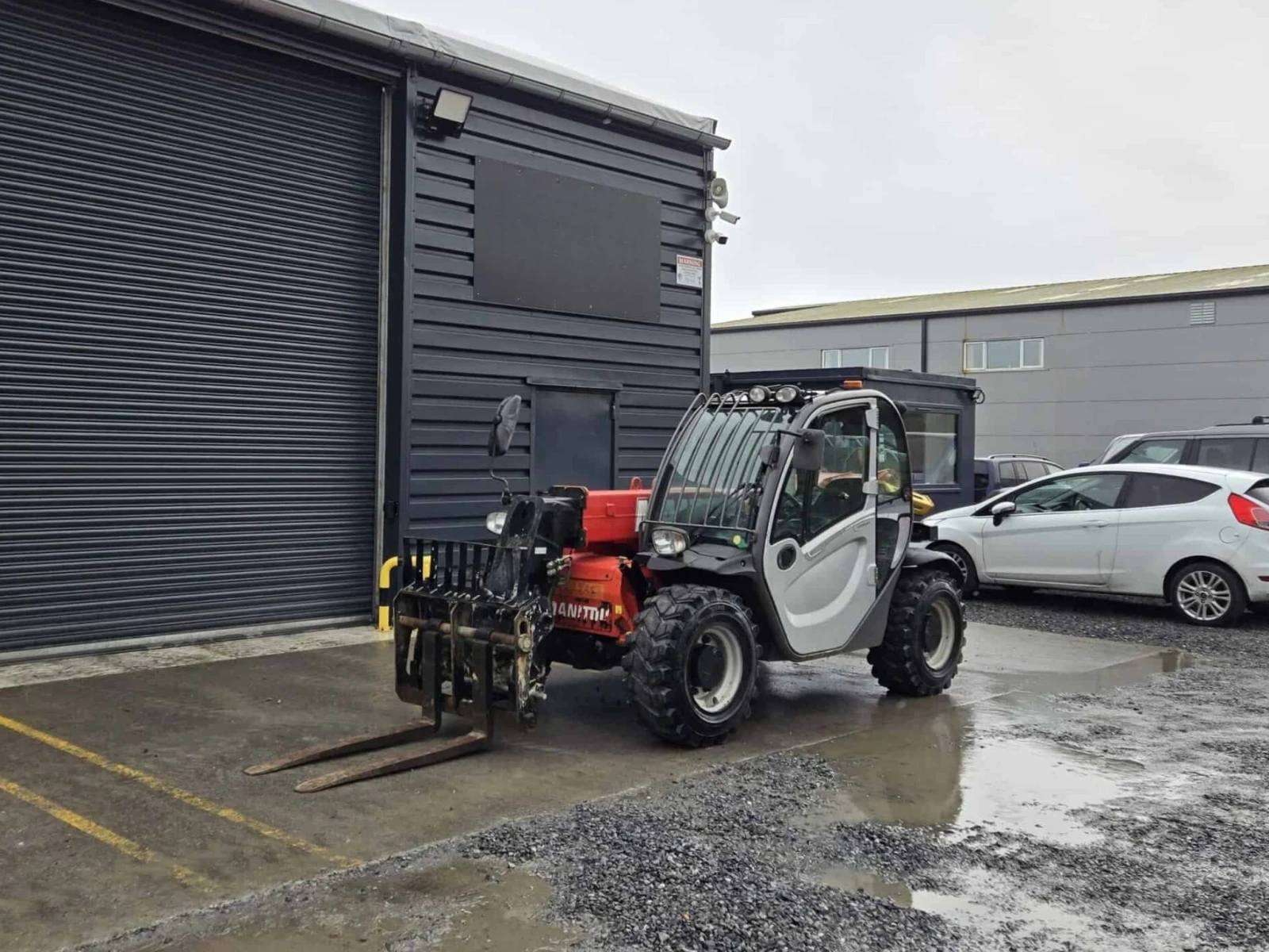 Телескопични товарачи Manitou MT 625