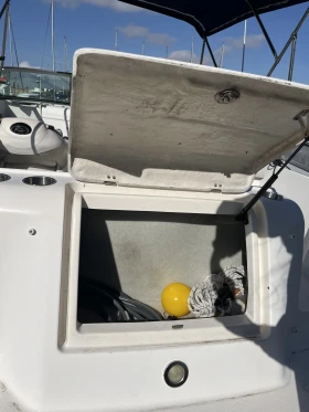 Обява за продажба на Моторна яхта Rinker 230 ~55 000 лв. - изображение 2 | Auto.bg Обява за продажба на Моторна яхта Rinker 230 ~55 000 лв. - изображение 2