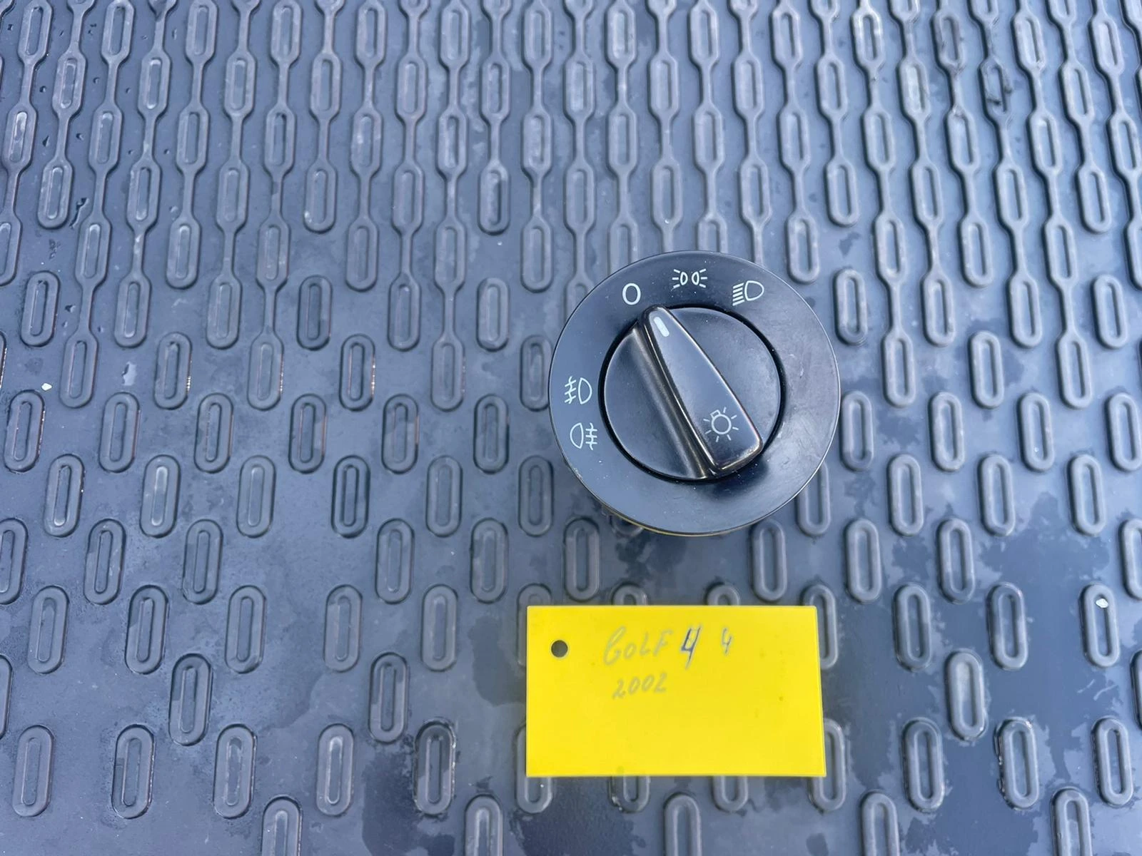    VW Golf IV 2002 | Mobile.bg   1