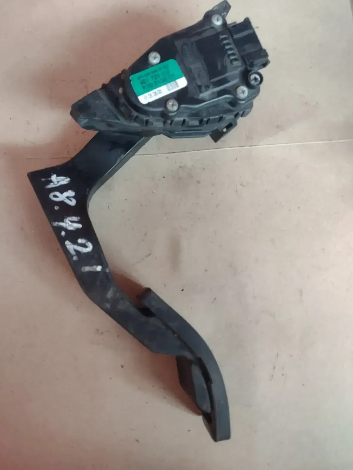 6PV 008 026-28 6PV00802628   AUDI A8  4E1723503  4E1 723 503 | Mobile.bg   1