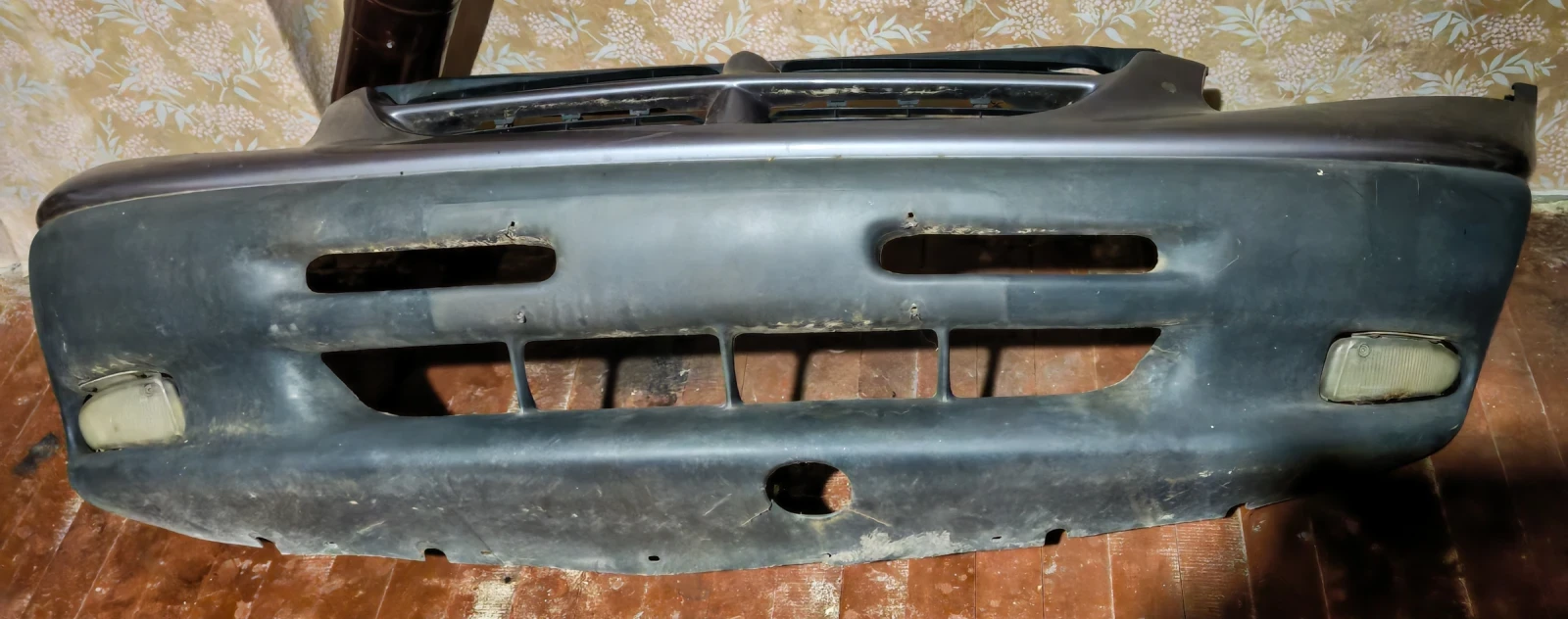 Предна броня chrysler voyager 1996-2000 