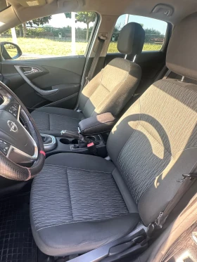 Opel Astra 1.4 Бензин/Газ + NAVI, снимка 11