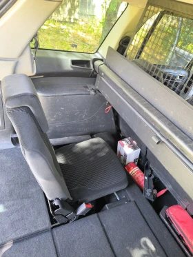 Citroen Grand C4 Picasso 1.8 125к.с Бензин с газ, снимка 16