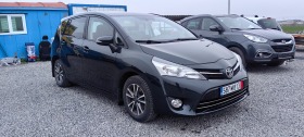 Toyota Verso 1.6i Premium, снимка 1 - Автомобили и джипове - 44515933