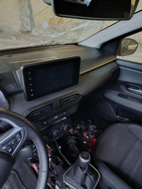Dacia Sandero 1.0, снимка 11
