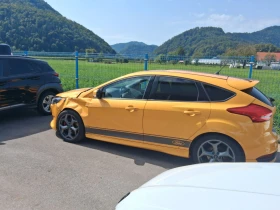     Ford Focus 2.0TURBO ST-3