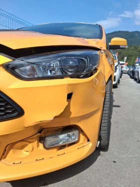     Ford Focus 2.0TURBO ST-3