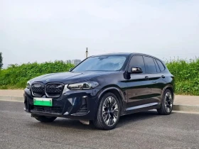 ������ BMW iX3