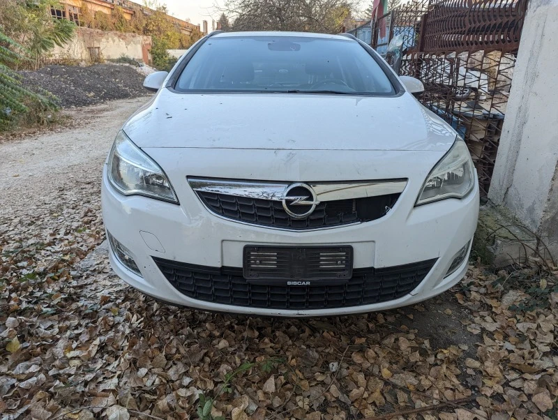 Opel Astra 1.7  cdti, снимка 1 - Автомобили и джипове - 47140050