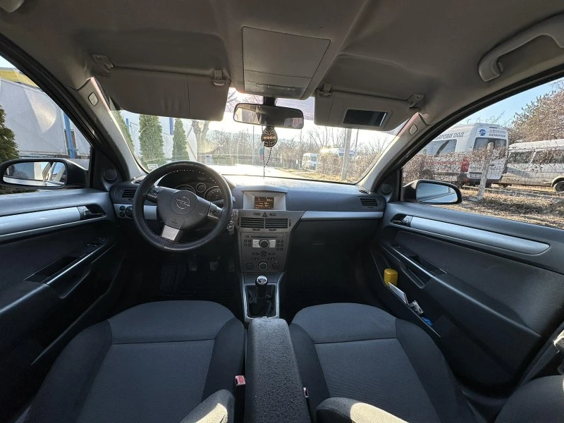 Opel Astra, снимка 14 - Автомобили и джипове - 47369057