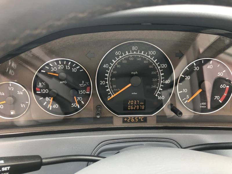 Mercedes-Benz SL 500 V 8 5000, снимка 11 - Автомобили и джипове - 47403319