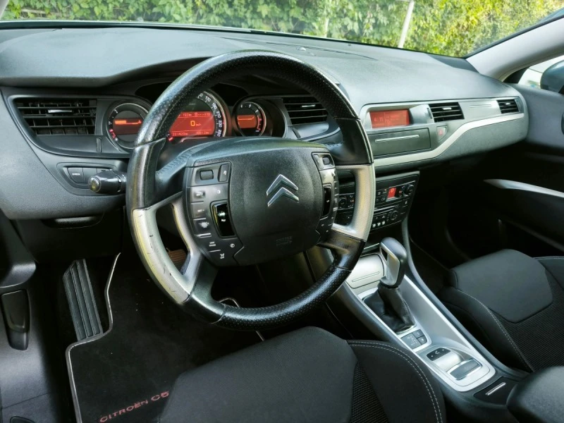 Citroen C5 2.0i 16V 140hp Automatic, снимка 9 - Автомобили и джипове - 46716005