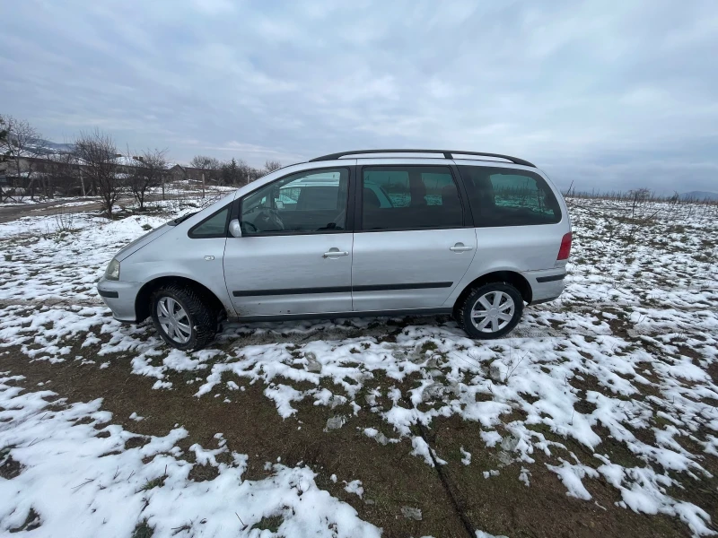 Seat Alhambra, снимка 2 - Автомобили и джипове - 48711132