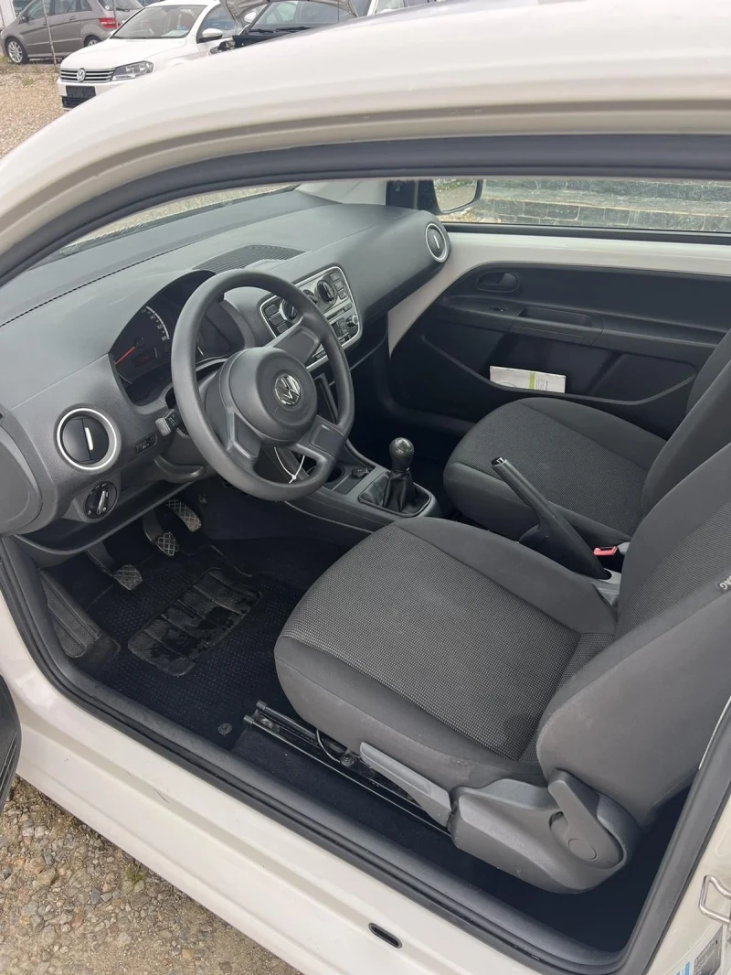 VW Up 1.0 MPI, снимка 8 - Автомобили и джипове - 48850397