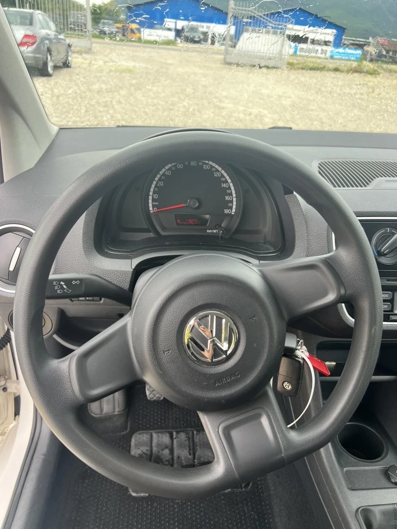 VW Up 1.0 MPI, снимка 4 - Автомобили и джипове - 48850397