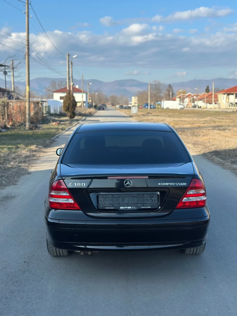 Mercedes-Benz C 180 Kompressor , снимка 2 - Автомобили и джипове - 49099060