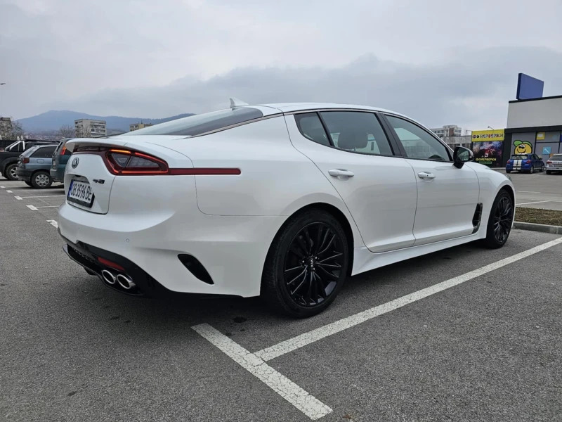 Kia Stinger 2.2crdi, 4x4, ОТ БГ, КАТО НОВА, снимка 6 - Автомобили и джипове - 49325334