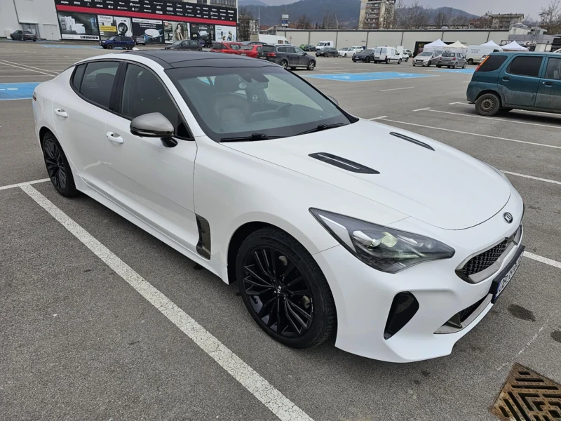 Kia Stinger 2.2crdi, 4x4, ОТ БГ, КАТО НОВА, снимка 3 - Автомобили и джипове - 49325334