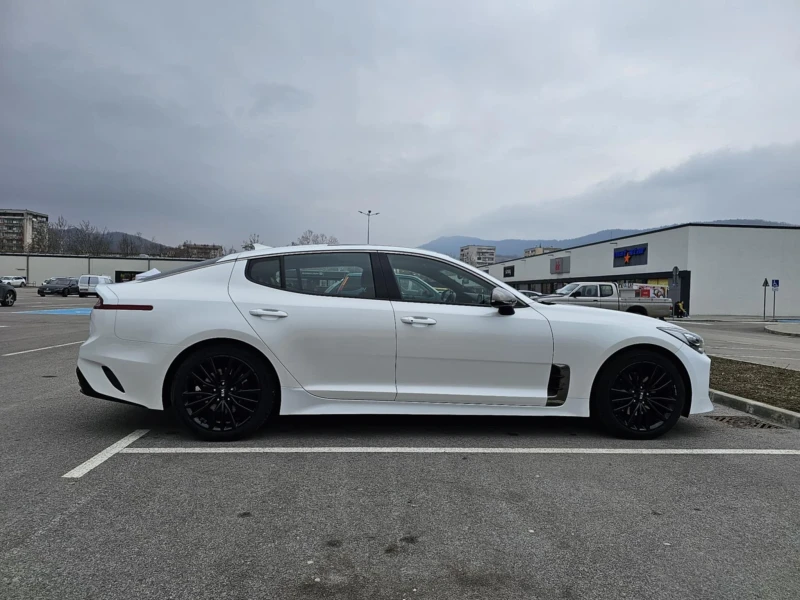 Kia Stinger 2.2crdi, 4x4, ОТ БГ, КАТО НОВА, снимка 7 - Автомобили и джипове - 49325334