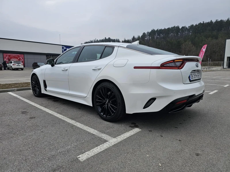 Kia Stinger 2.2crdi, 4x4, ОТ БГ, КАТО НОВА, снимка 4 - Автомобили и джипове - 49325334