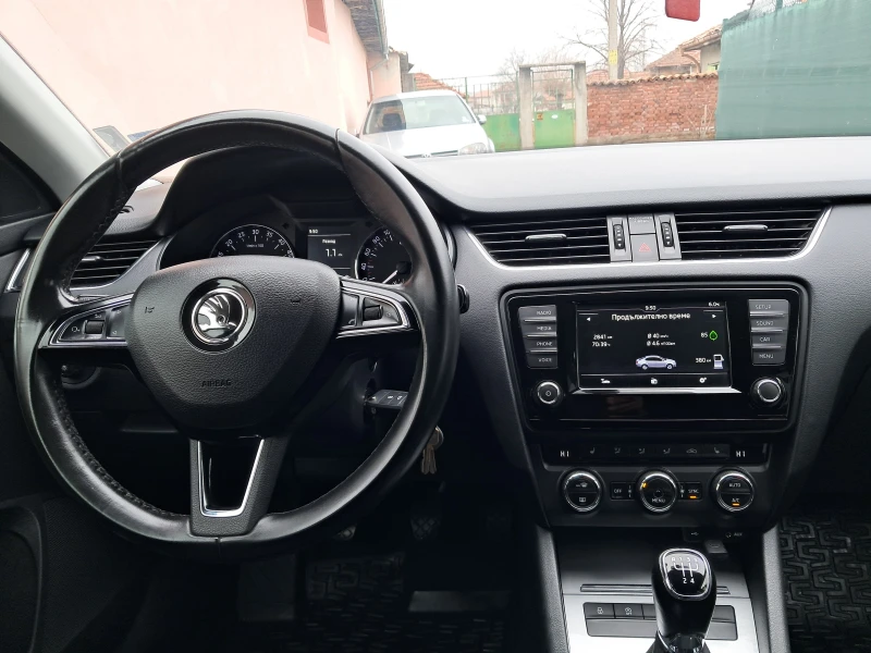 Skoda Octavia 1.6TDI  STYLE, снимка 10 - Автомобили и джипове - 49409862