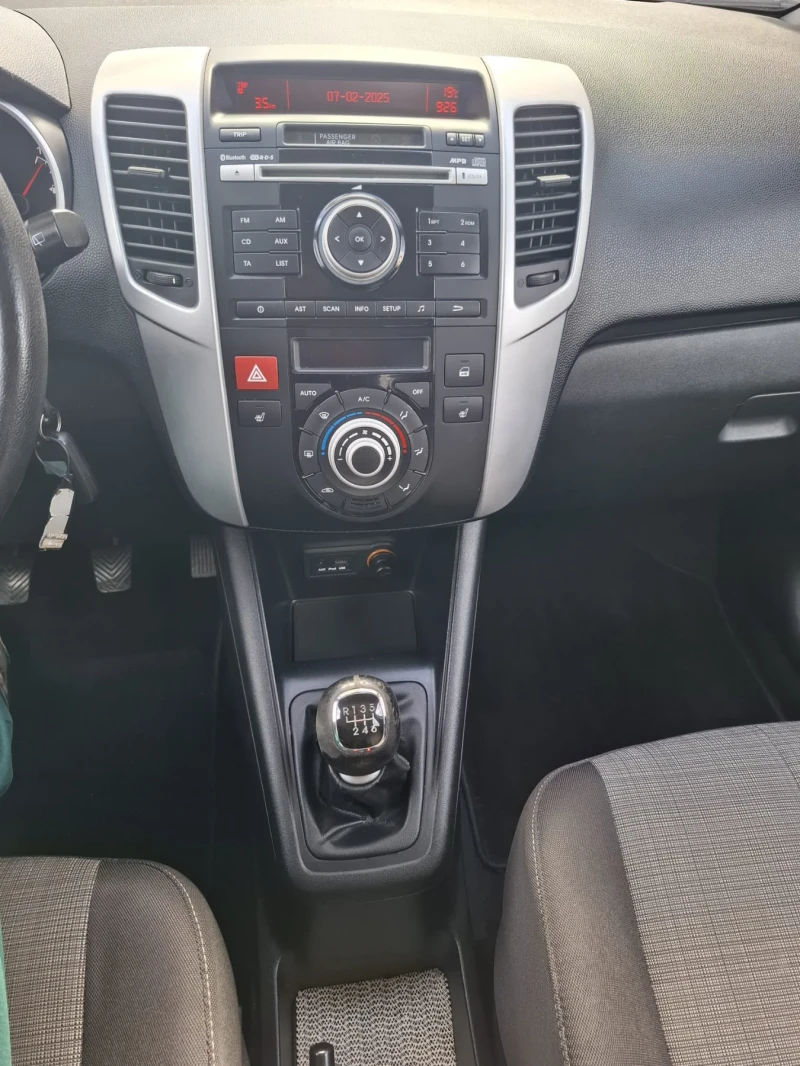 Kia Venga, снимка 6 - Автомобили и джипове - 52242825