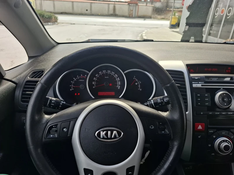 Kia Venga, снимка 5 - Автомобили и джипове - 52242825