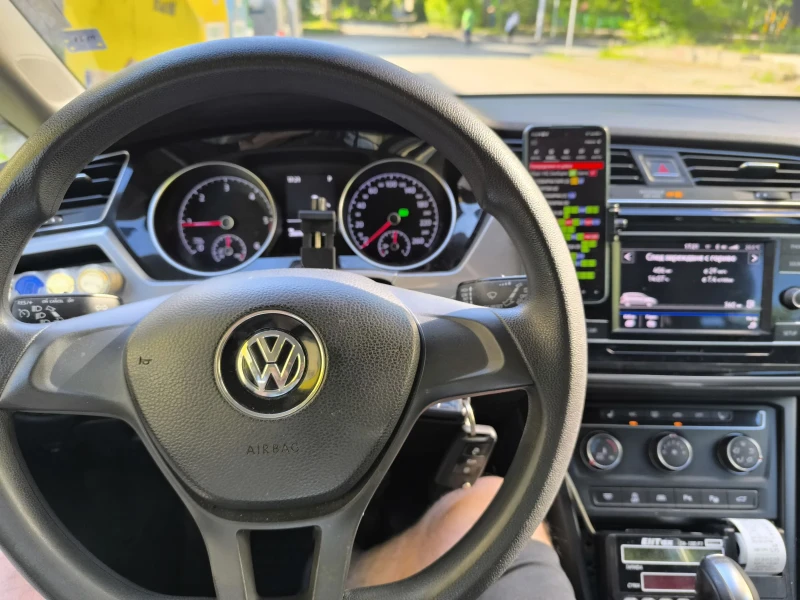 VW Touran 2.0tdi cr DSG6, снимка 12 - Автомобили и джипове - 51474186