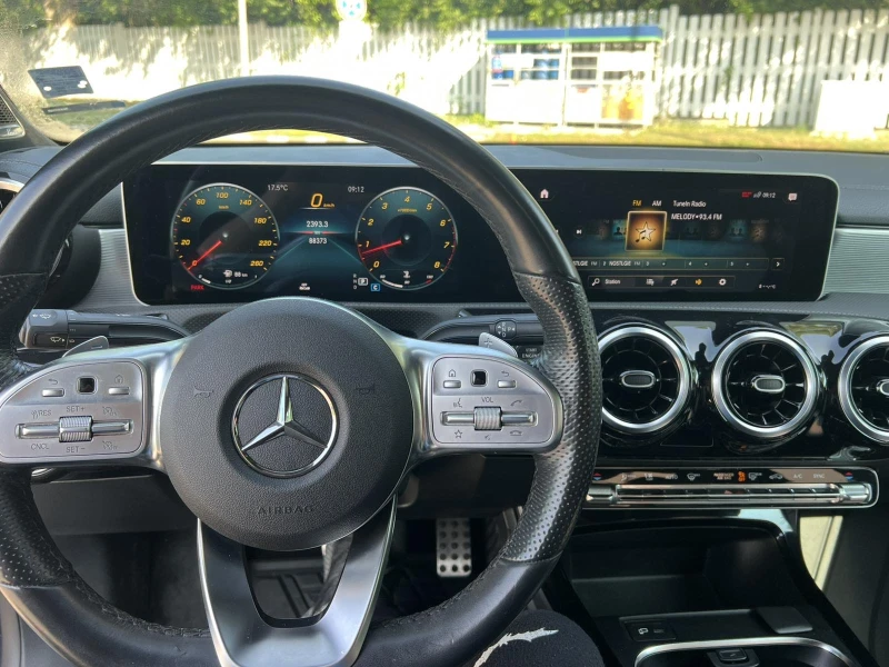 Mercedes-Benz CLA 250, снимка 6 - Автомобили и джипове - 52396972