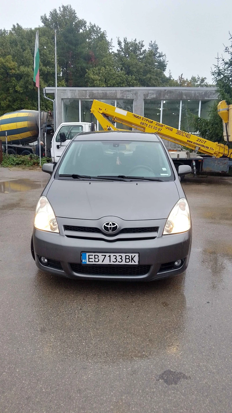 Toyota Corolla verso, снимка 6 - Автомобили и джипове - 51922173