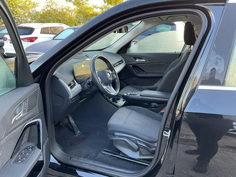 BMW iX1 xDrive HEAD-UP, снимка 5 - Автомобили и джипове - 51987845